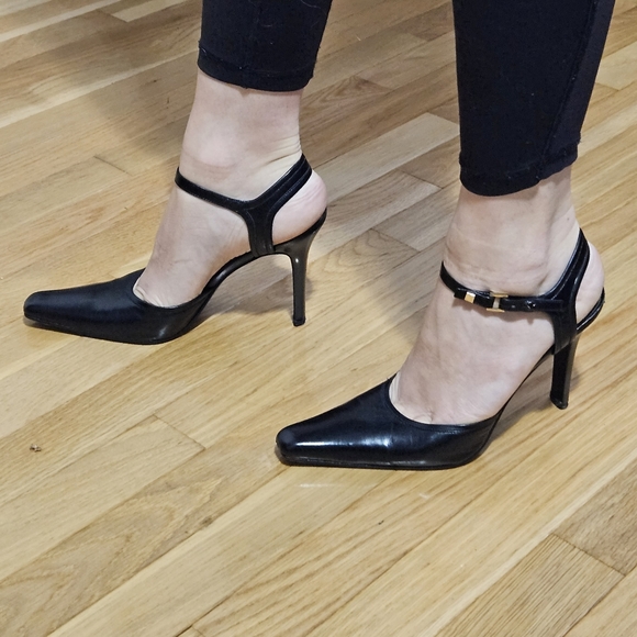 Authentic Gucci Black Leather Ankle Strap Heels - Picture 15 of 15